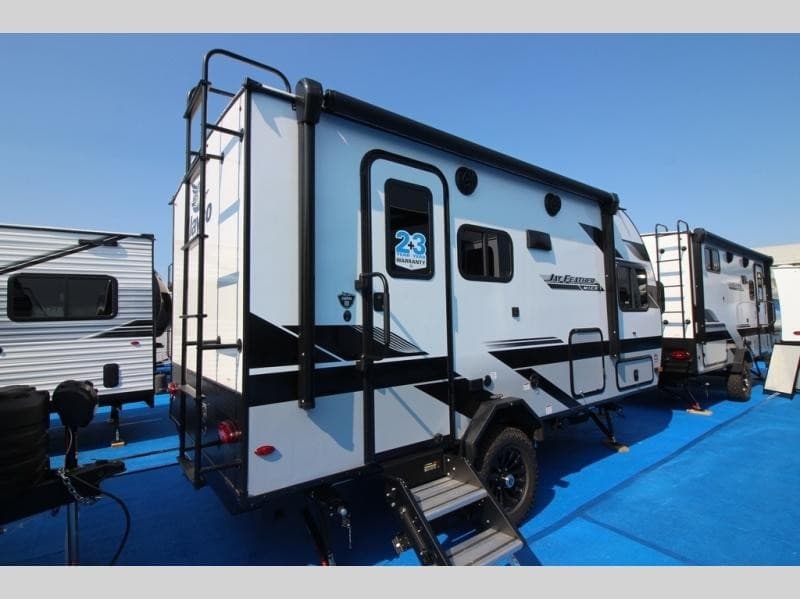 Pete's RV Center Expands Used Camper Inventory and Financing Options Across New England