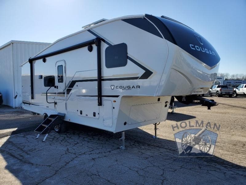 Holman RV Serves Batavia, Ohio with Diverse RV Sales and Services