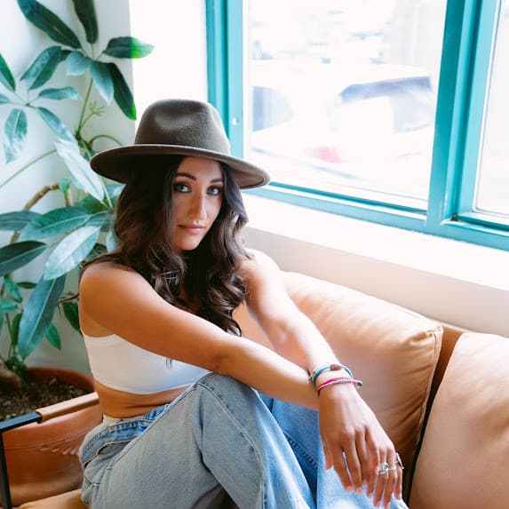 Peekaboo Boudoir Reports Successful First Month in Bend, Expanding Empowerment-Focused Photography Services in Central Oregon